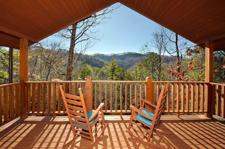 9 Fabulous Smoky Mountain Cabin Rentals • Travel For Wildlife